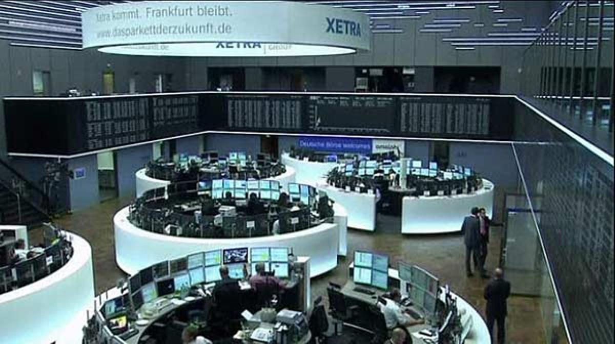 L’Ibex cau un 4,7% per por a la recessió.