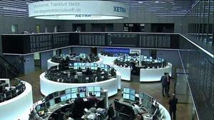 L’Ibex cau un 4,7% per por a la recessió.