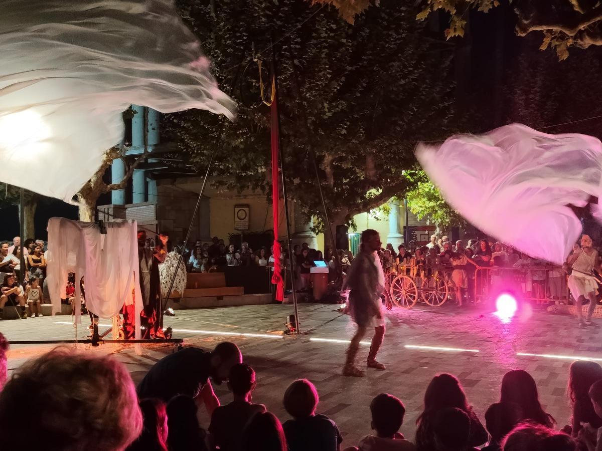 GALERÍA / El espectáculo "Prometeo" en Benavente, en imágenes