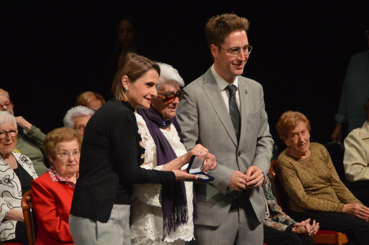 Figueres homenatja la generació de 1936 amb la medalla de les Fires