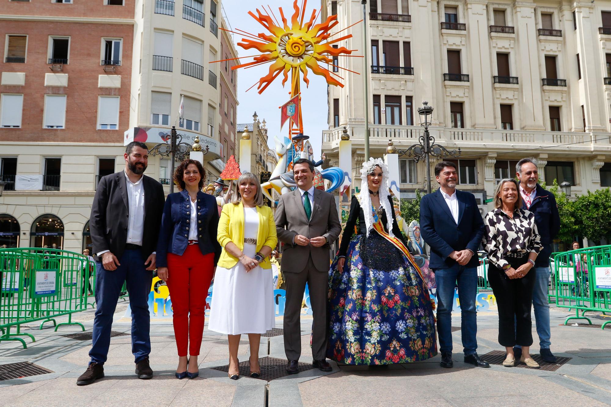 Alicante promociona su imagen en Córdoba con un arroz gigante