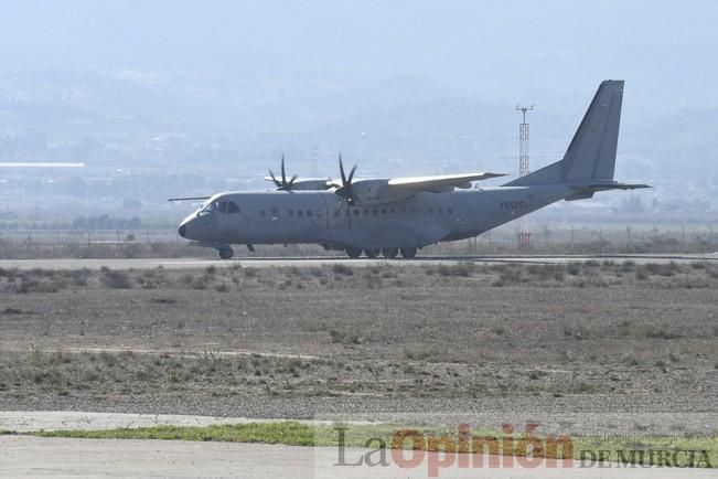 Homenaje al primer salto paracaidista militar en la Base Aérea de Alcantarilla