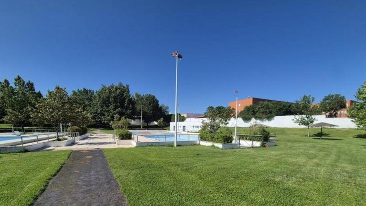 Piscina municipal de verano de Villanueva de la Serena.