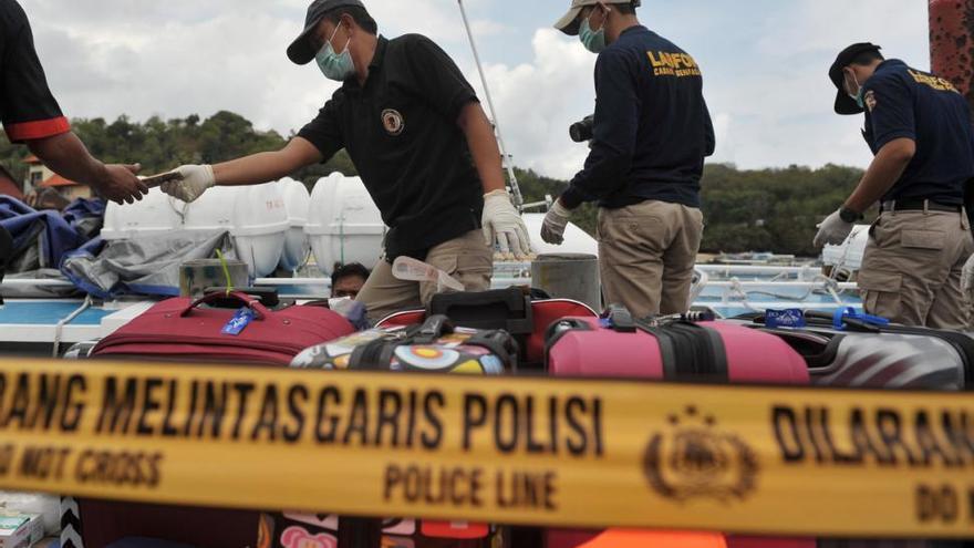 Una española que estaba en Bali de luna de miel muere en una explosión en un barco de turistas