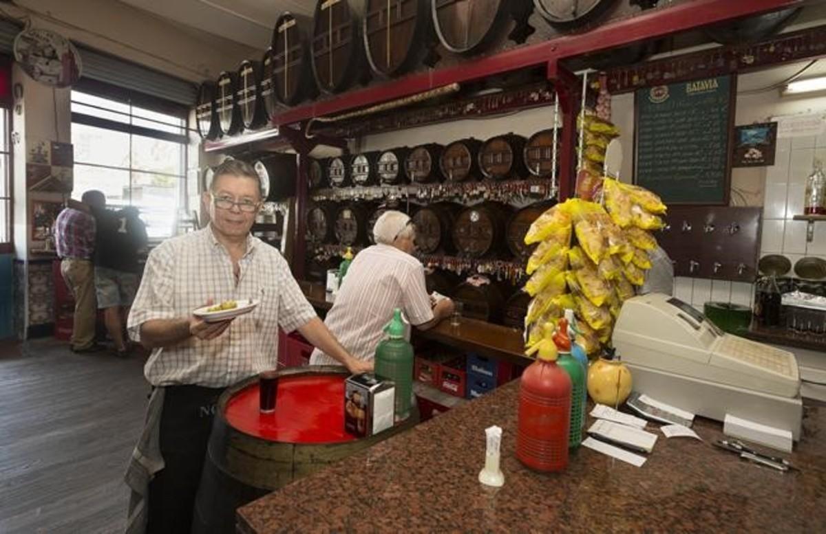 cmarquez34611306 barcelona 07 07 2016 el barceloneando sobre la bodega j  cal160707184246