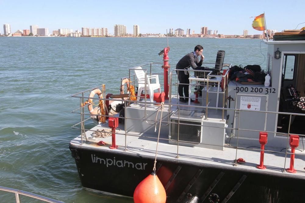 Oficiales de la OTAN comprueban el potencial de los sistemas de detección submarina de la UPCT en el Mar Menor