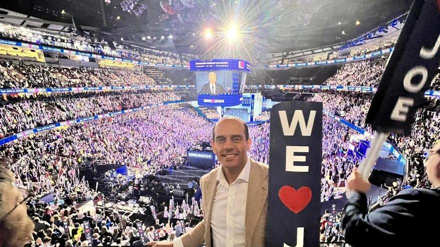 El grancanario Juan Verde acude a la Convención Demócrata en Chicago
