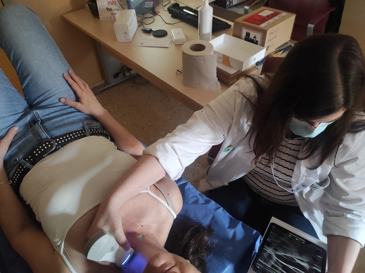 La nueva tecnología de GE HealtHCare permitirá a los profesionales de la Atención Primaria una mayor agilidad en los diagnósticos.