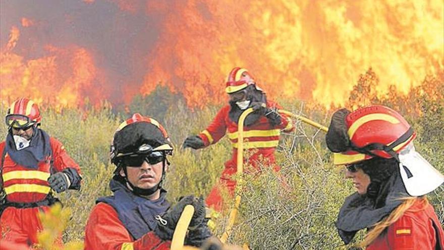 El Ejército interviene en Cantabria para sofocar la ola de incendios forestales