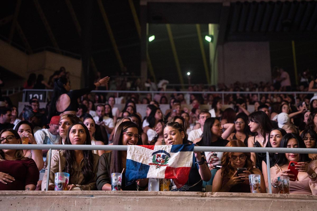 Aventura, la banda liderada por Romeo Santos, triunfa en el Sant Jordi