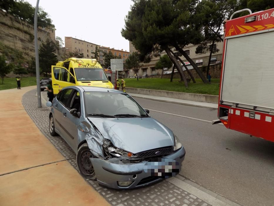 Aparatós accident al carrer de Sant Marc, a Manresa