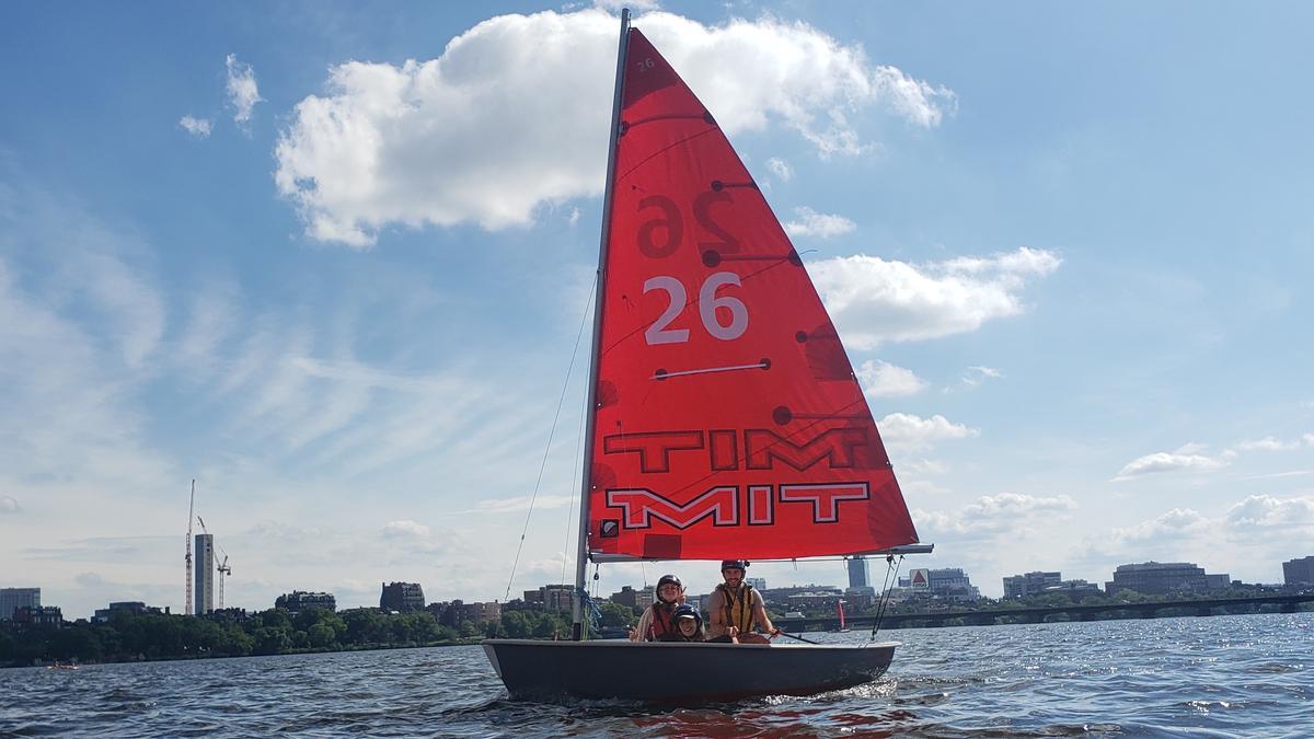 Gonzalo, navegando en el Charles River