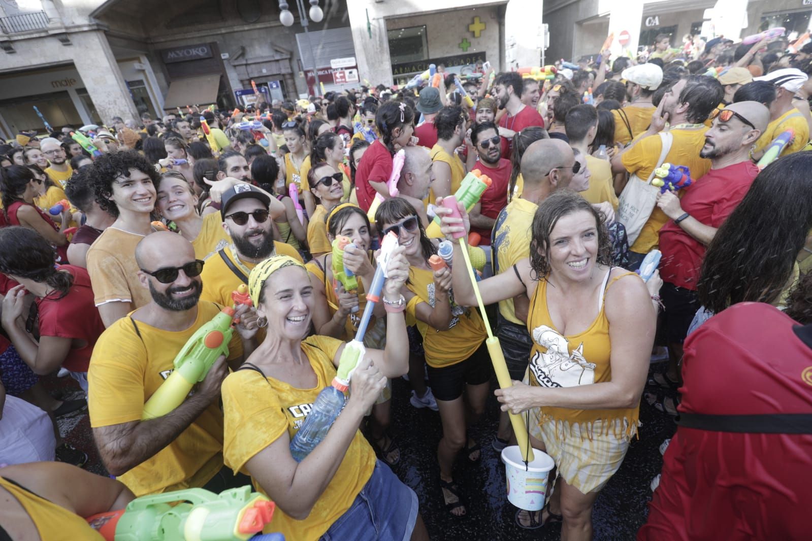 Búscate en la gran batalla de Canamunt y Canavall