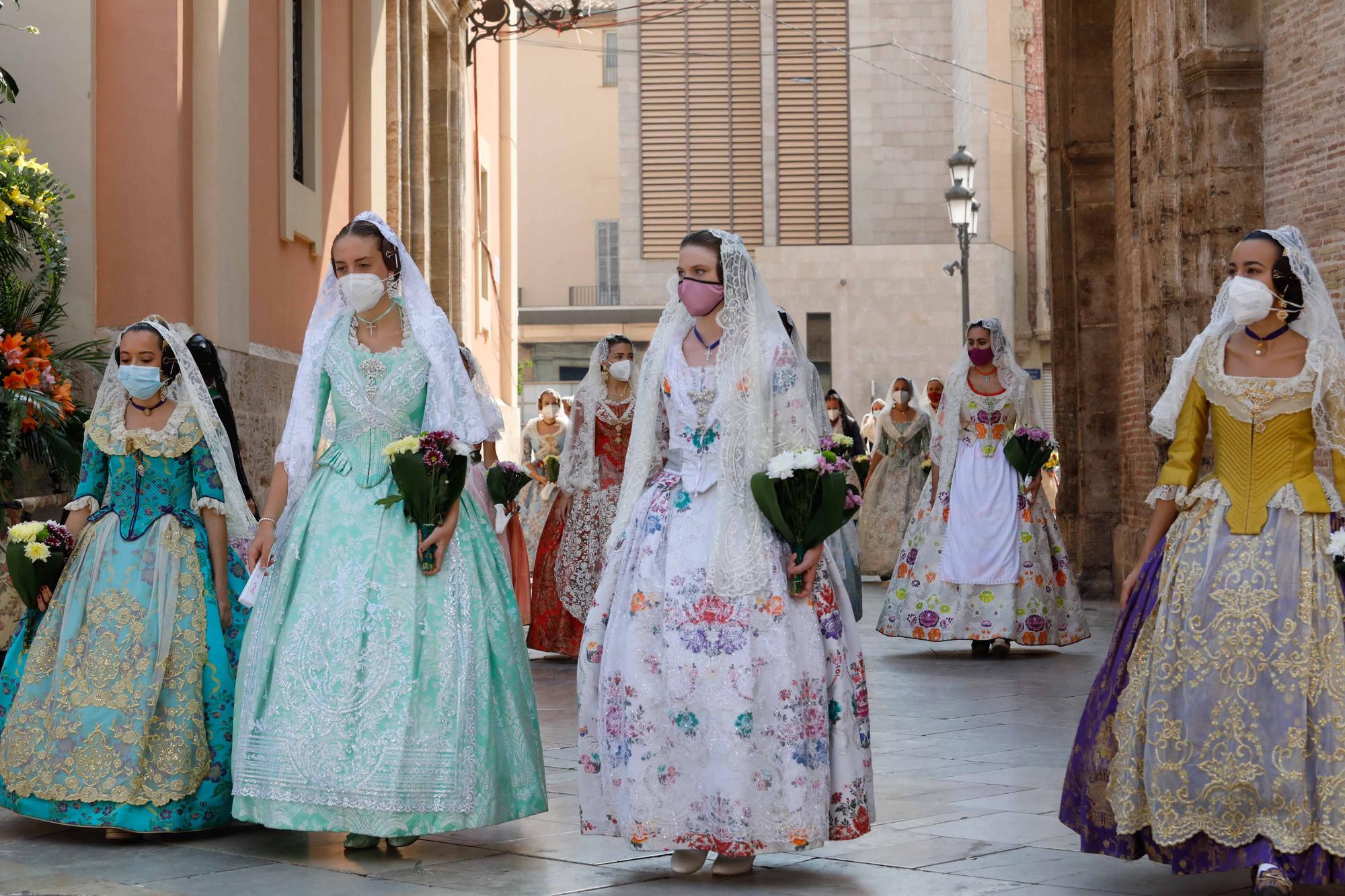 Búscate en el segundo día de Ofrenda por las calles del Mar y Avellanas (entre las 11.00 y 12.00 horas)