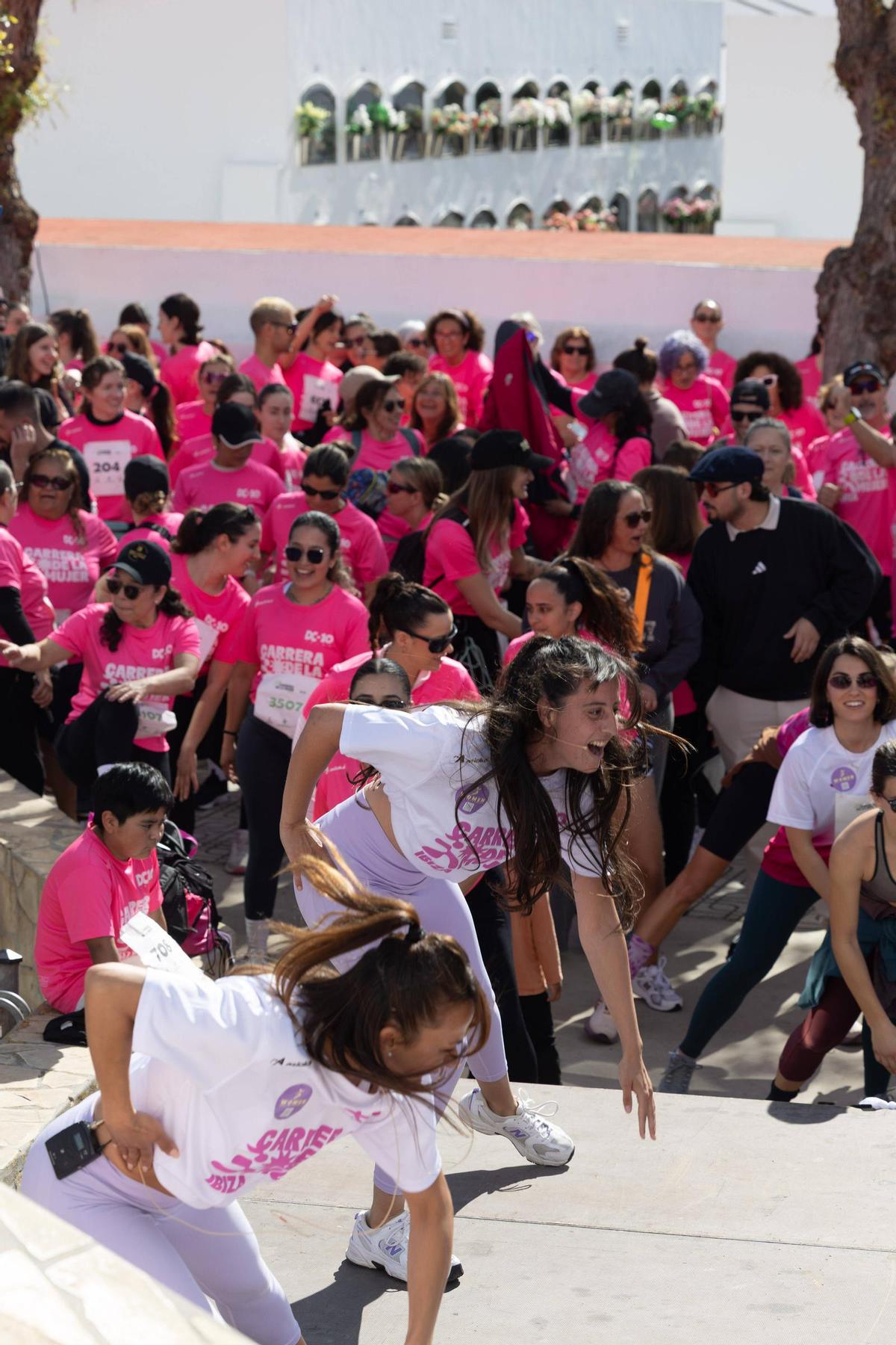 Mira todas las fotos de la Cursa per la Dona en Ibiza Mira todas las fotos de la Cursa per la Dona en Ibiza