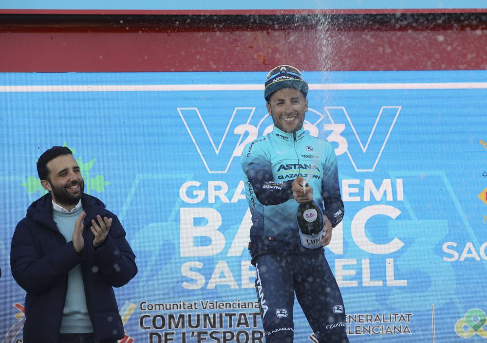 Llegada a Sagunt de la tercera etapa de la Volta Ciclista a la Comunitat Valenciana