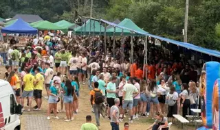 Cangas del Narcea se rinde al Carmen: pólvora, tradición y emoción