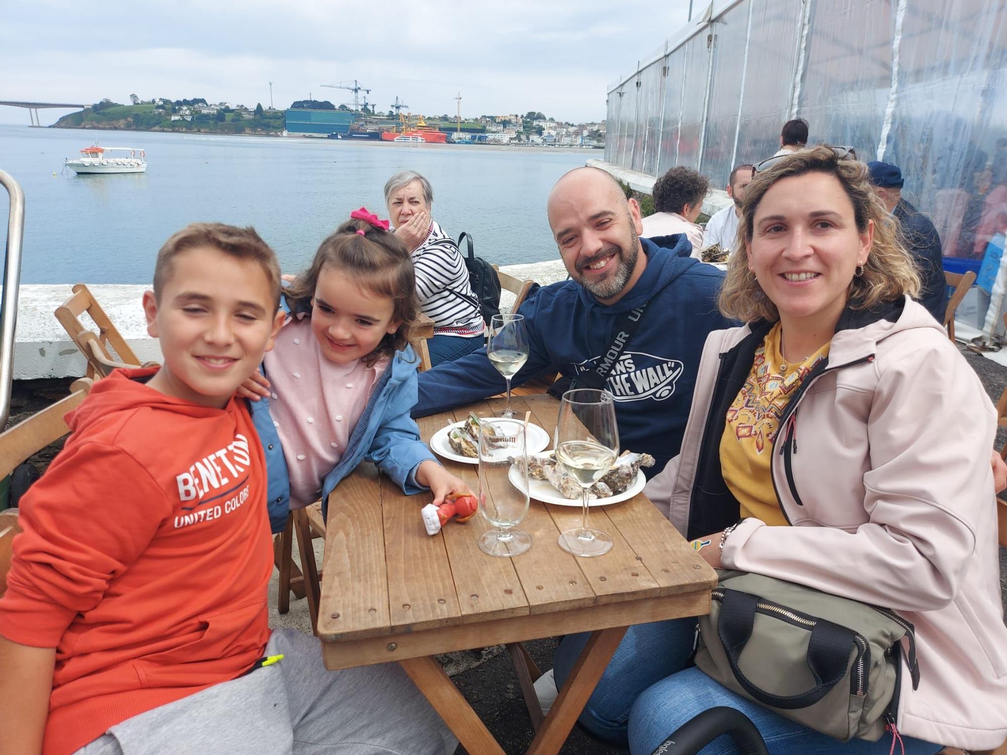 En imágenes: El festival gastronómico "Somos la ostra" llena Castropol