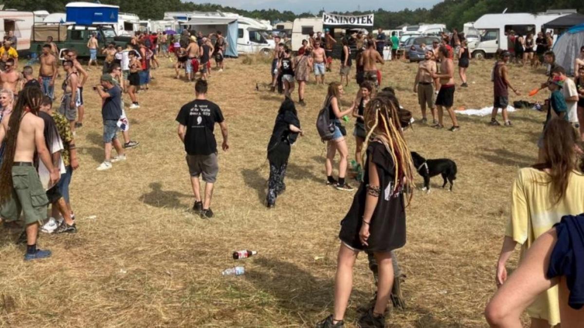 La ‘rave’ d’Itàlia amb més de 10.000 participants acaba amb un mort i denúncies per violacions