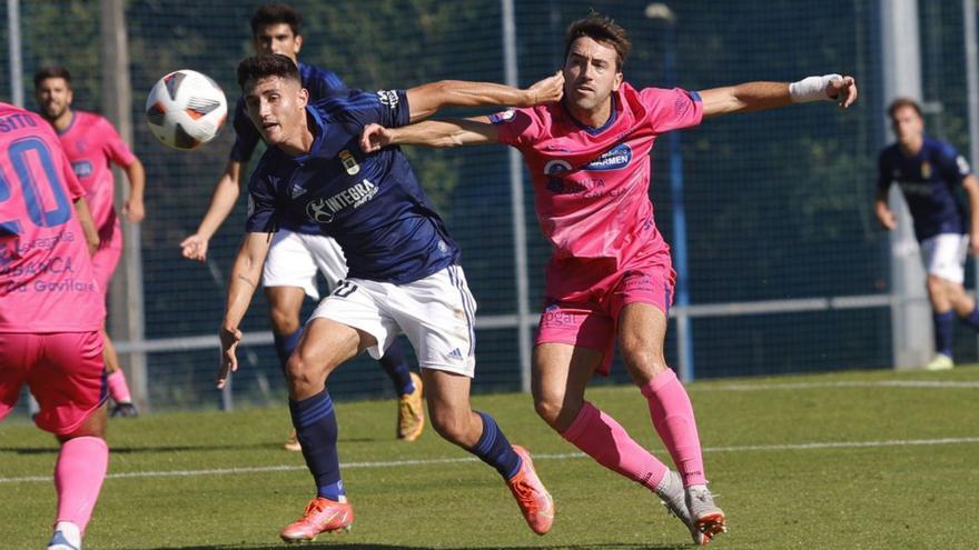 El Vetusta acaba con diez y pierde ante el Ourense