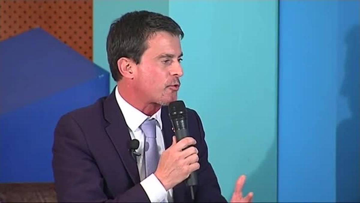 El ex primer ministro socialista de Francia Manuel Valls ha participado hoy en un acto de campaña del PPC.