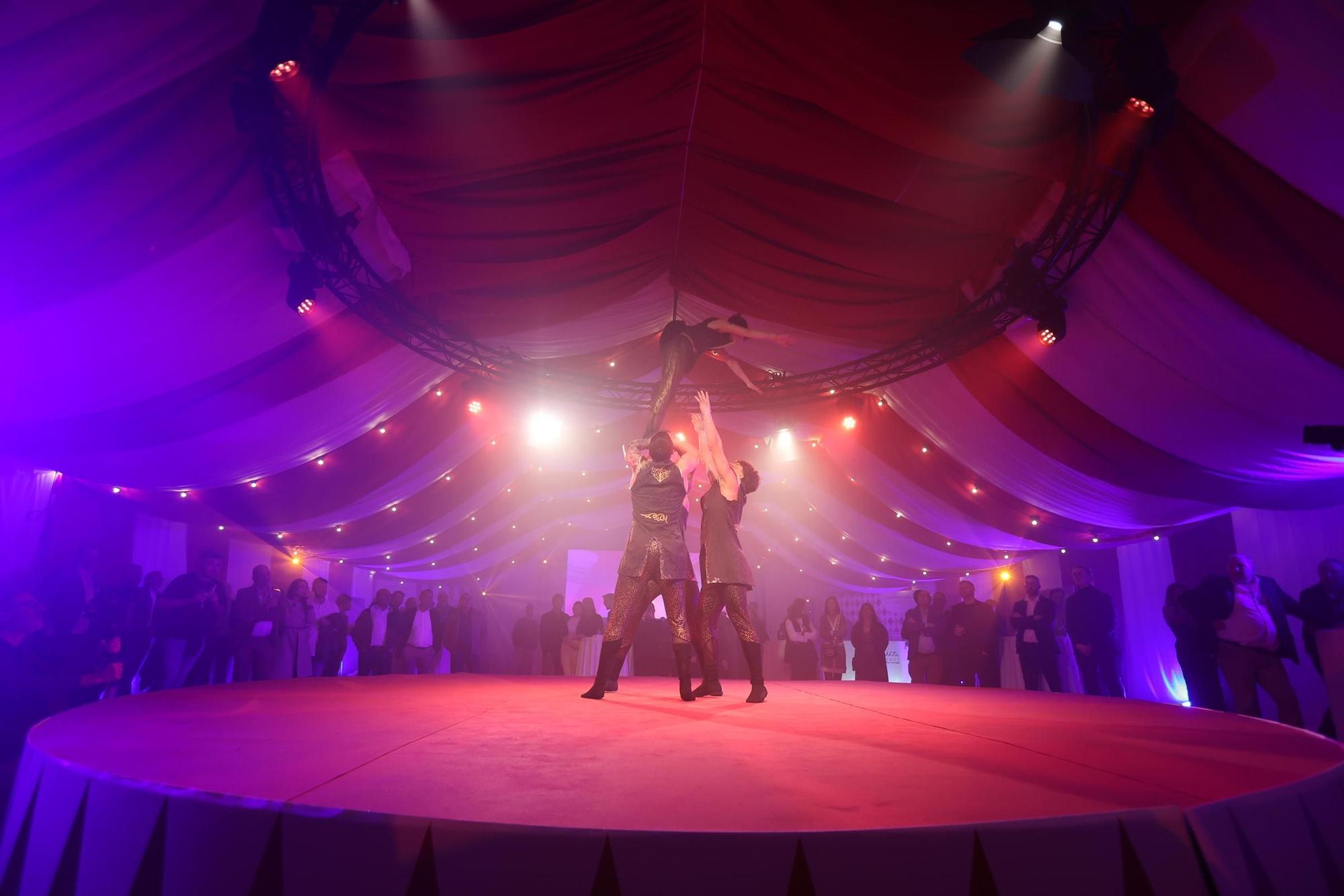 Galería de imágenes: Grupo Pamesa sorprende con la 'Night Experience' en La Cerámica
