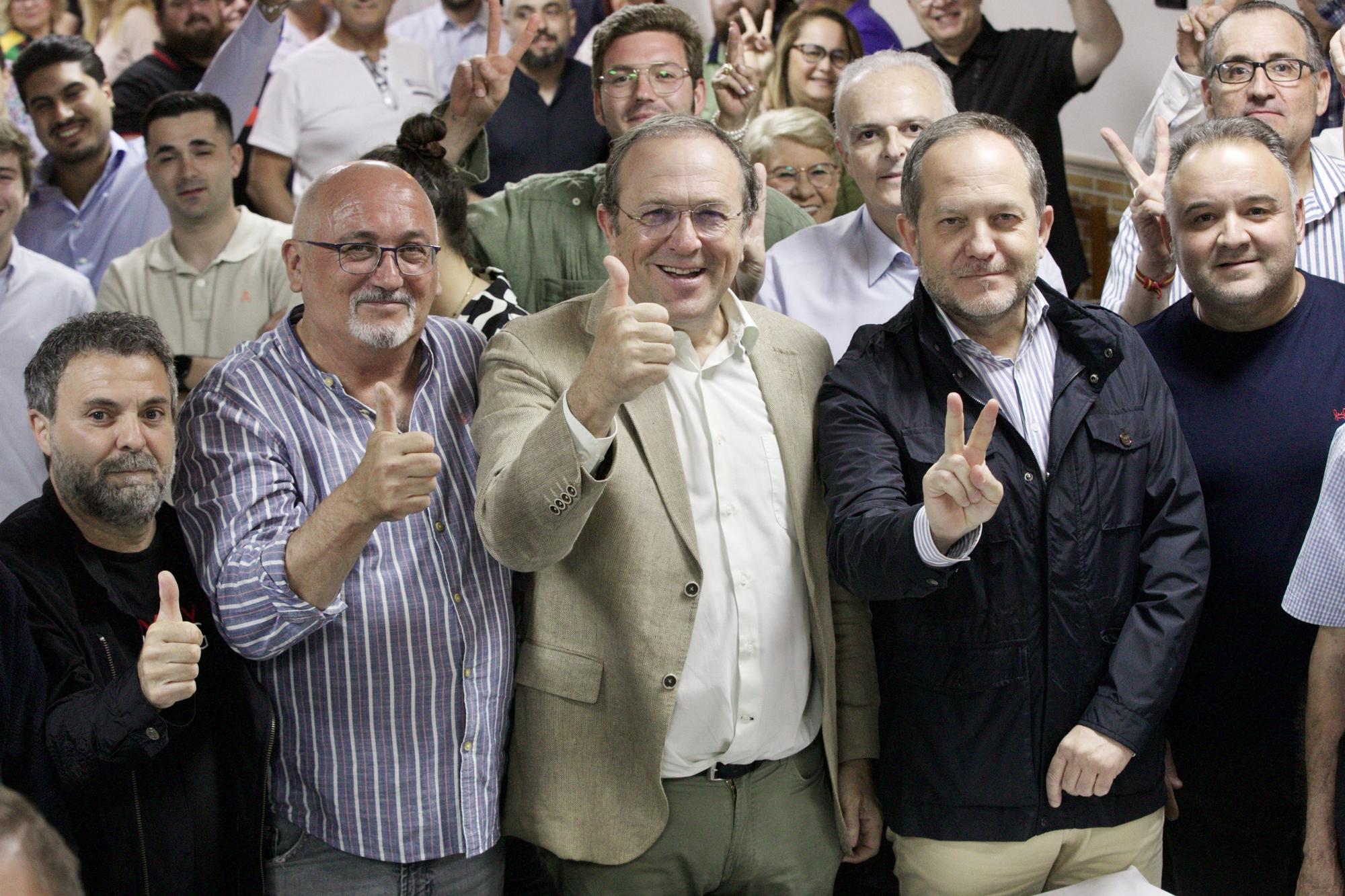 Cena de Vox con los fichajes del PP y Cs en Murcia