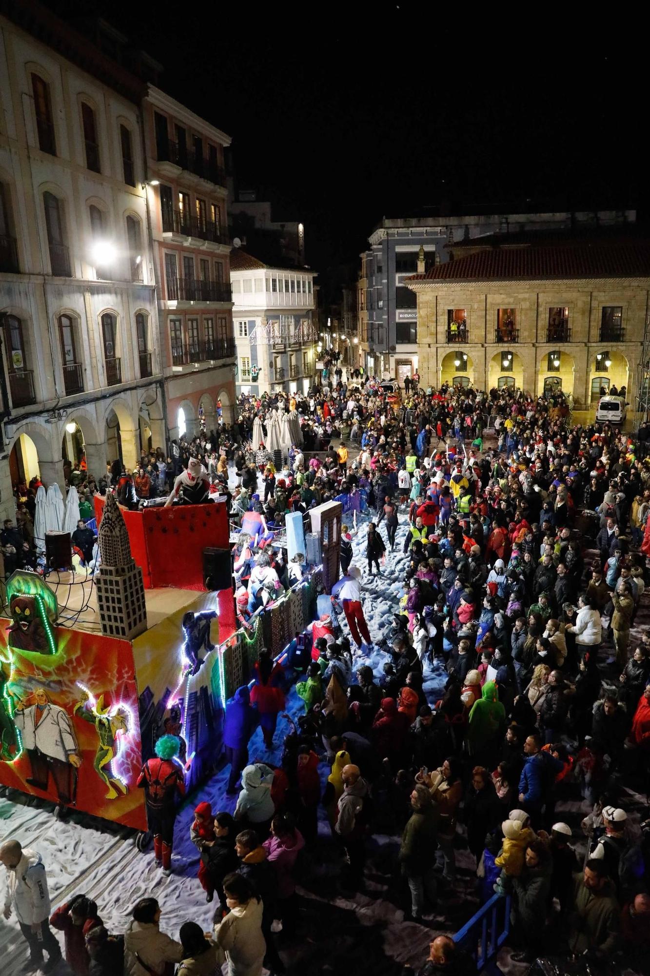 EN IMÁGENES: Así fue el multitudinario Descenso de Galiana en Avilés