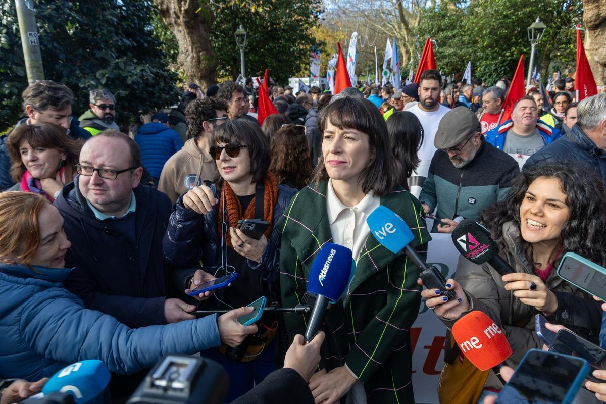 Manifestación en Santiago en contra del proyecto de Altri en Palas de Rei: así está transcurriendo Manifestación en Santiago en contra del proyecto de Altri en Palas de Rei: así está transcurriendo