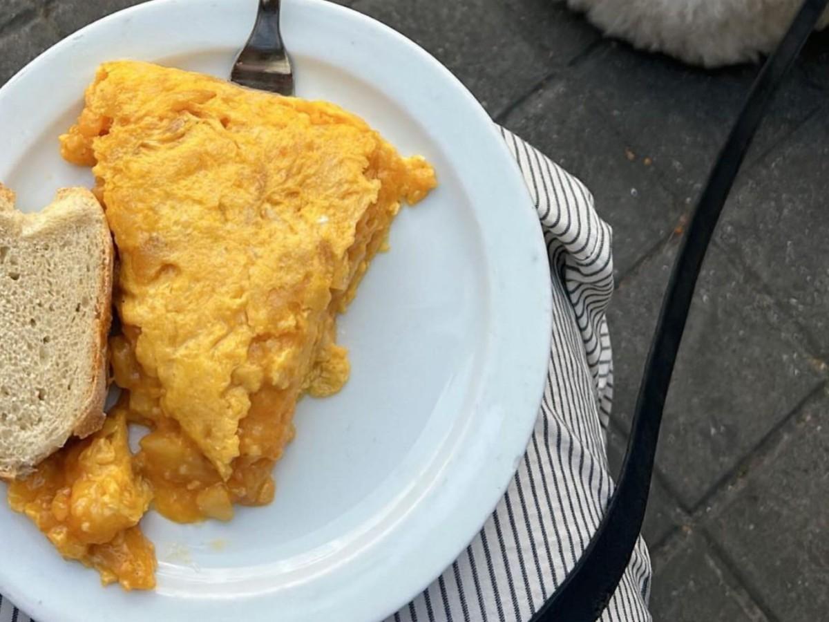 Tapa de tortilla de patatas.