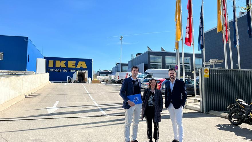 POAL acude a la sede nacional de Ikea para proponer la apertura de un establecimiento en Pontevedra