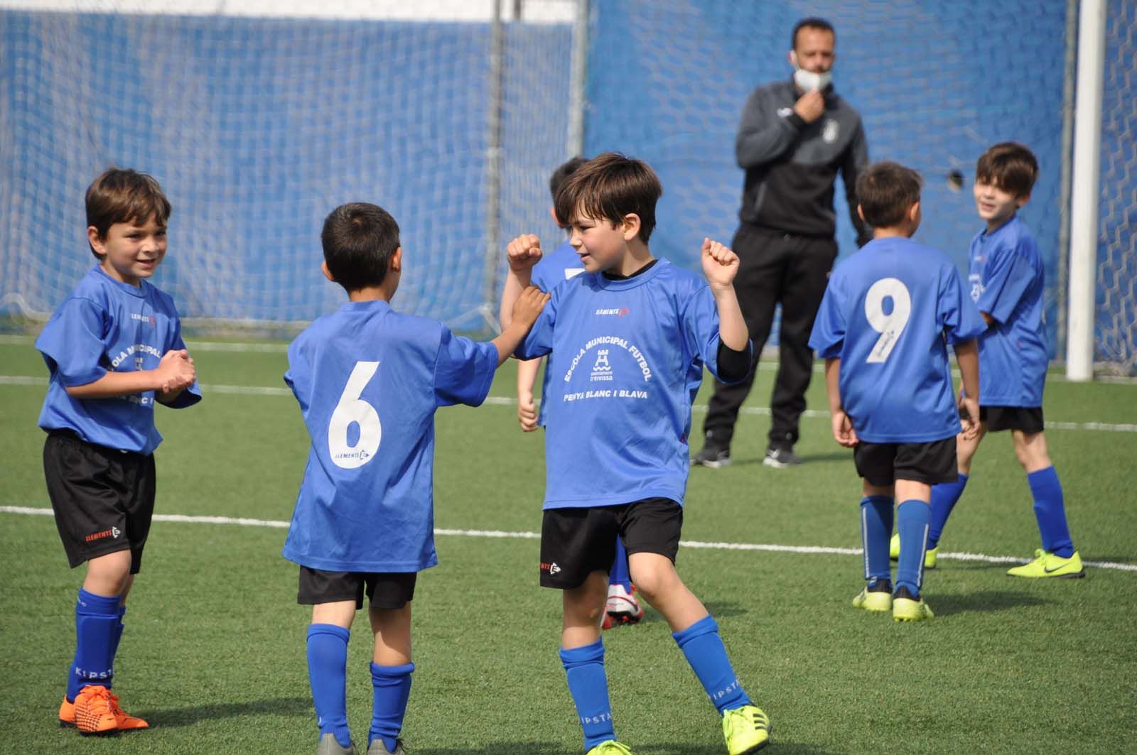 El fútbol base vuelve a sonreír