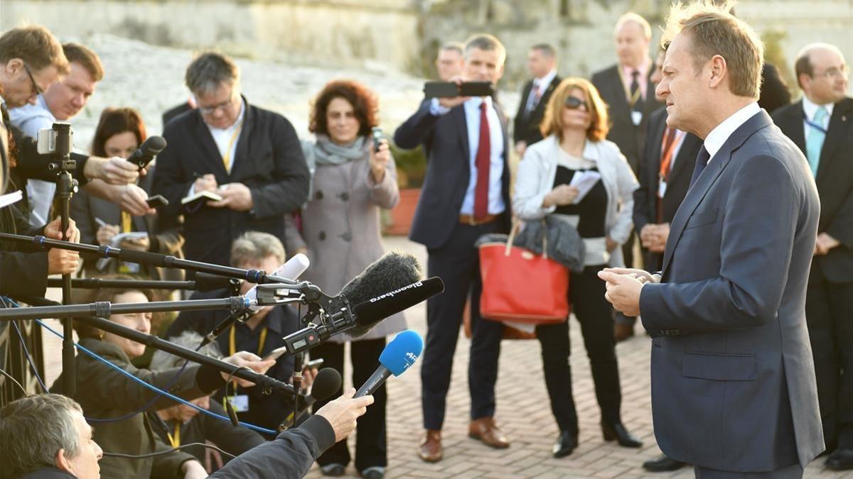 zentauroepp37143329 european council president donald tusk speaks to the press a180801152704