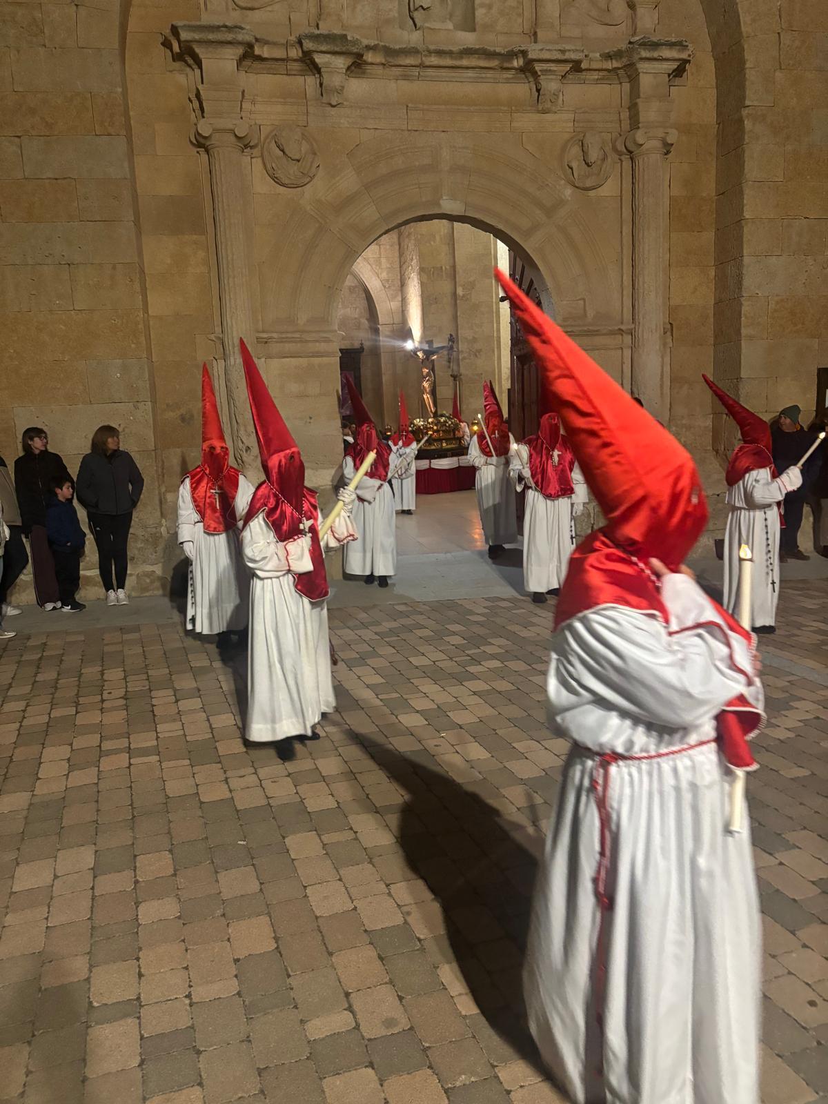 GALERÍA | La noche del Silencio en Fuentesaúco