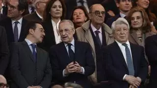 Enrique Cerezo protesta contra el arbitraje del derbi ante el Real Madrid: "El VAR hace mal, reclamaremos"