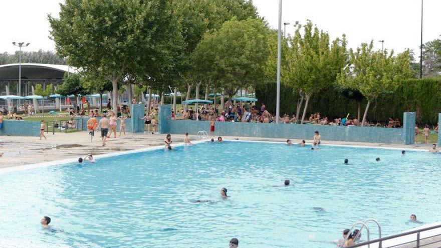 Las piscinas atraen a casi 15.000 usuarios el primer fin de semana