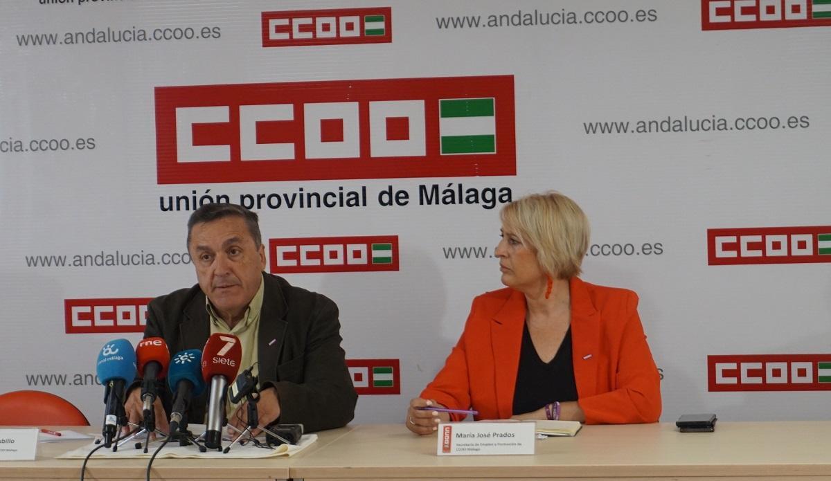 Fernando Cubillo y María José Prados, en la sede de CCOO en Málaga.