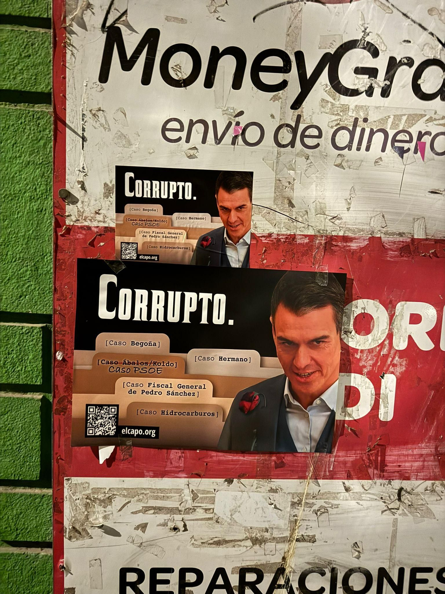 Galería de fotos: Castellón amanece plagada de pancartas en las que se señala a Pedro Sánchez como "corrupto"