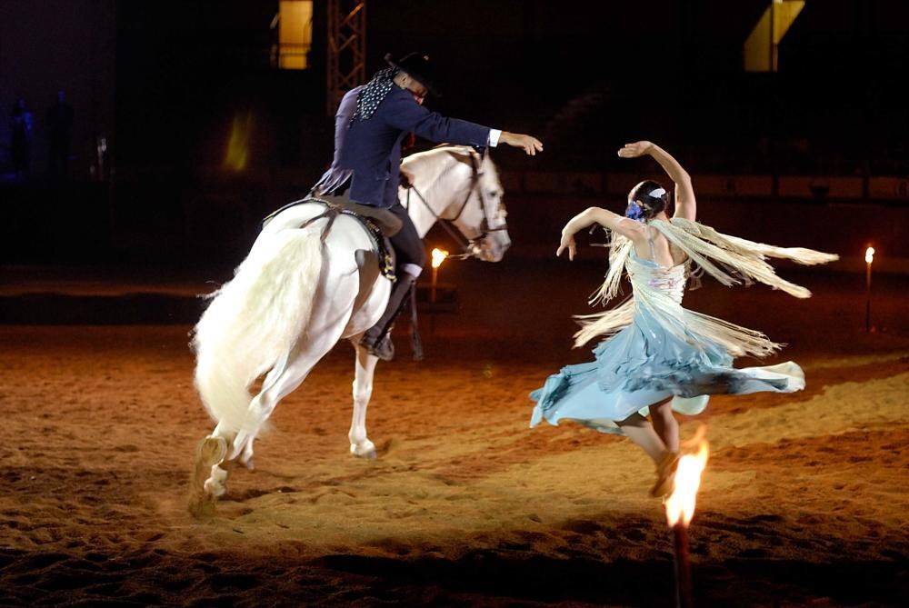 Manolo Carrasco saca a bailar los caballos en Passión Andaluza