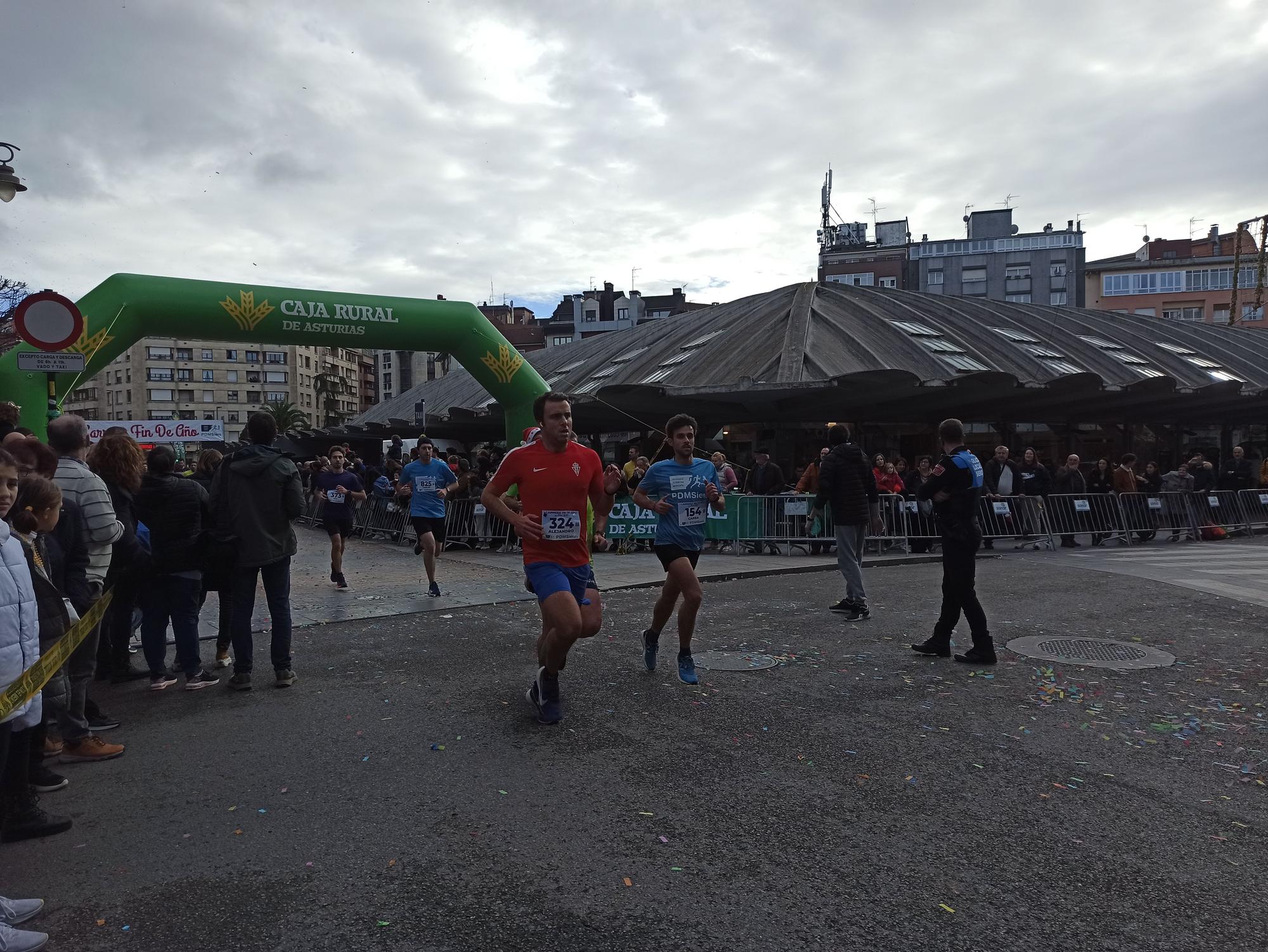 Casi 1.500 participantes disputan la carrera de Fin de Año de Pola de Siero