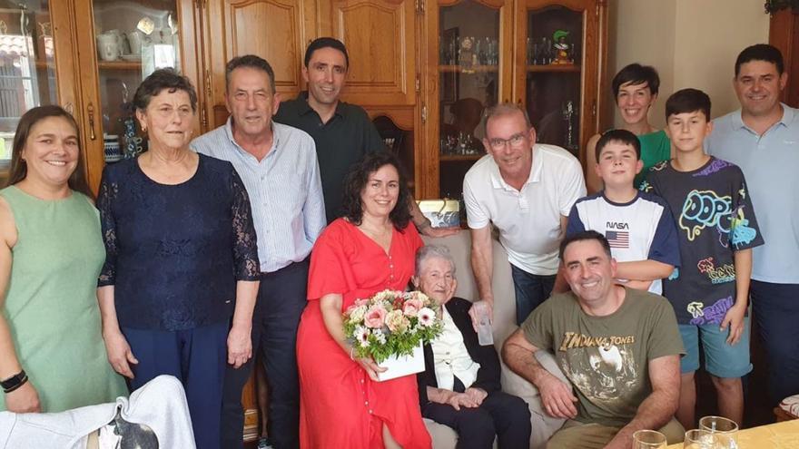 Dupla de centenarios en Miño: Carmen Porca y José Bañobre