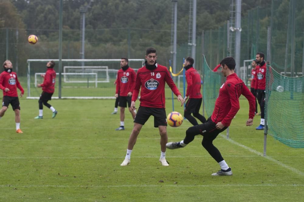 El Dépor se entrena tras golear al Oviedo