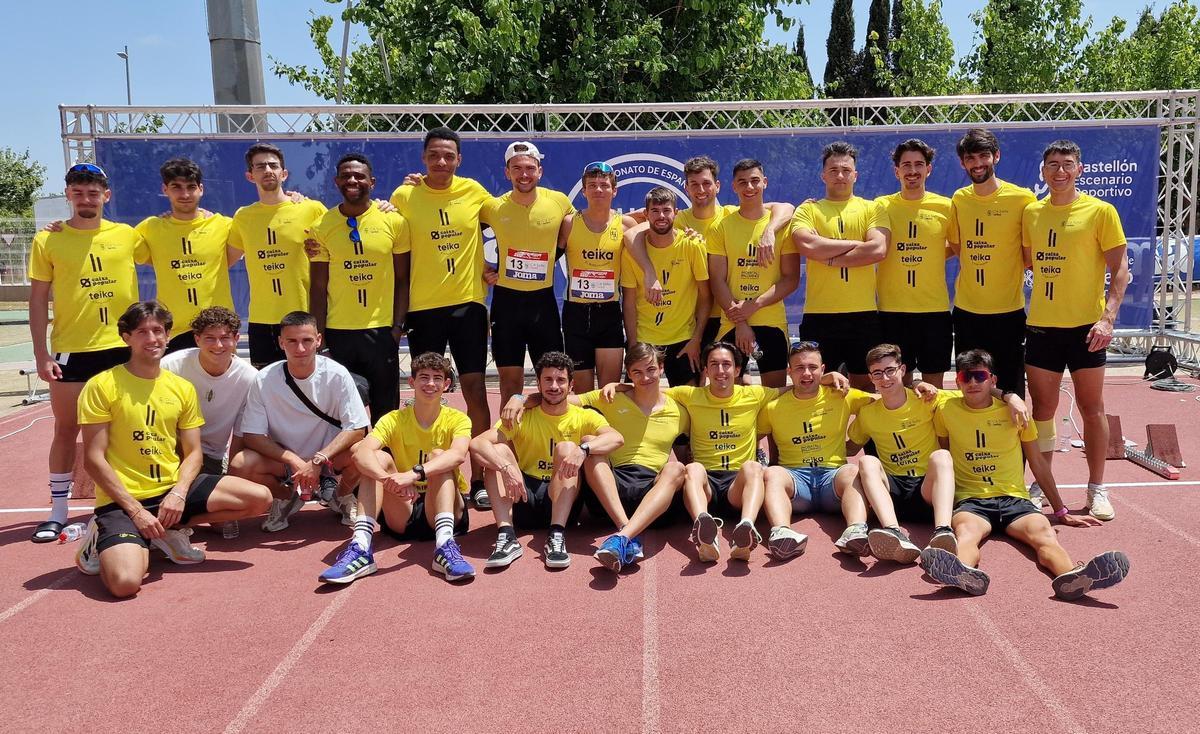 El equipo masculino del CA Safor Teika, sexto en 1ª Nacional