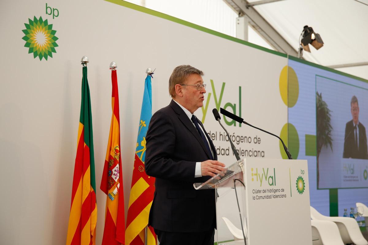 El presidente de la Generalitat, Ximo Puig, en la presentación del clúster del hidrógeno verde de Castelló.