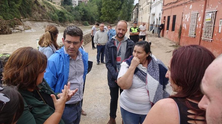 Una treintena de desalojados en Ontinyent son reubicados en hostales y pisos sociales