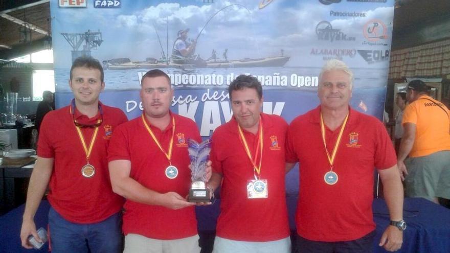 Pescadores del RCR, oro en el Nacional en kayak