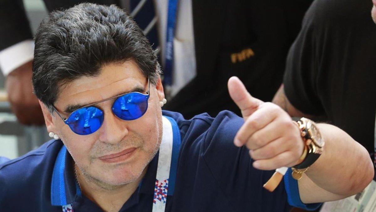 Maradona en el partido de octavos entre Argentina-Francia