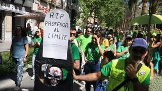 Los profesores exigen al Consell que reanude el diálogo mientras crecen las dimisiones entre los directores en Alicante