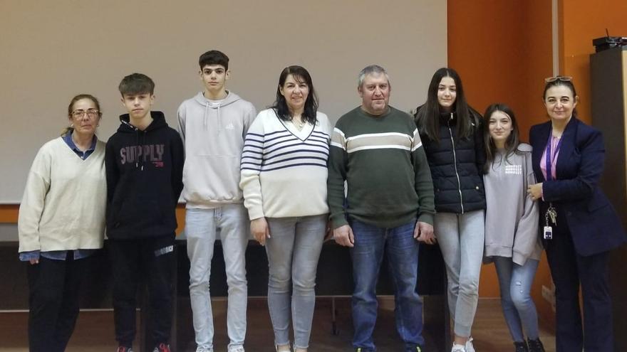 Donación de alumnos del IES Rey Pelayo, de Cangas de Onís, para la investigación del sarcoma de Ewing