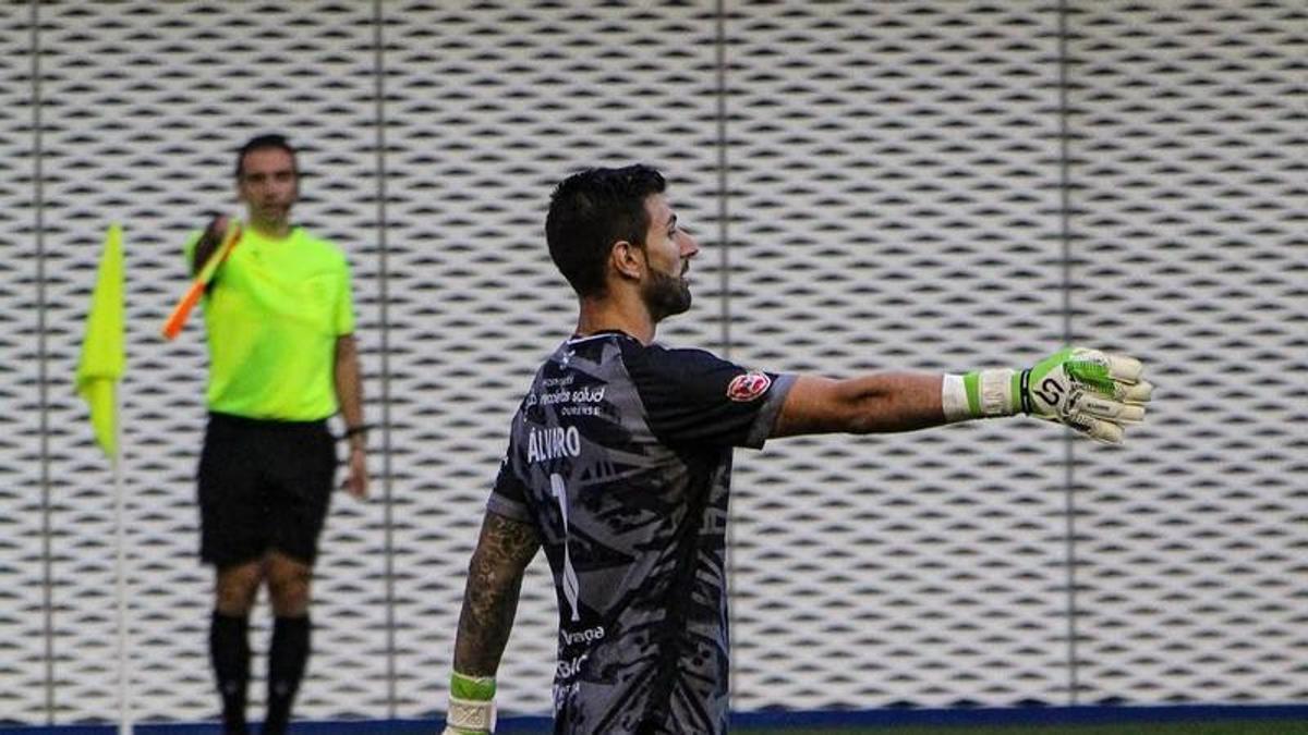 Álvaro Ratón, en un partido con el Ourense